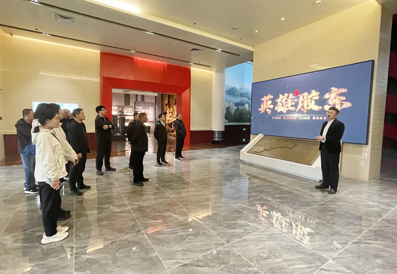 山東出版實業煙臺分公司黨支部開展 “傳承紅色基因，積蓄奮進力量”主題黨日活動